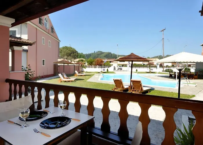 Louvros Corfu アパート シダリオン
