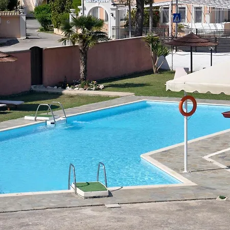 Διαμέρισμα Louvros Corfu *