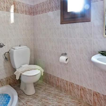 Louvros Corfu シダリオン